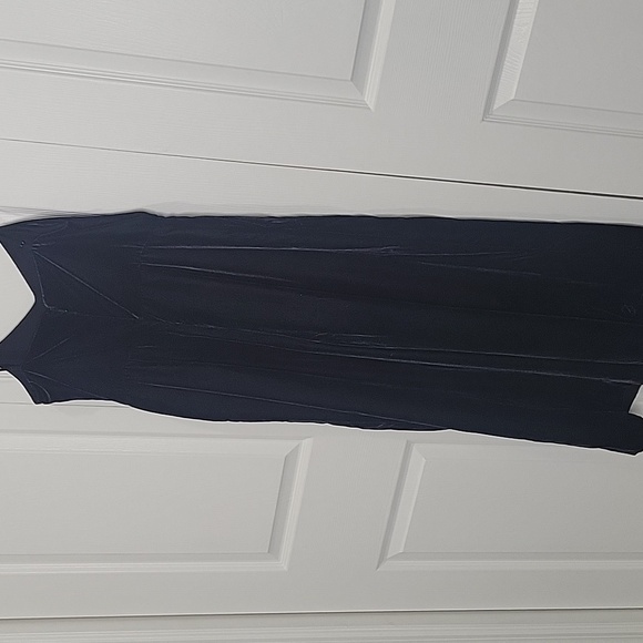 J. CREW Black Velvet Cropped Jumpsuit Size 2 - Picture 7 of 7